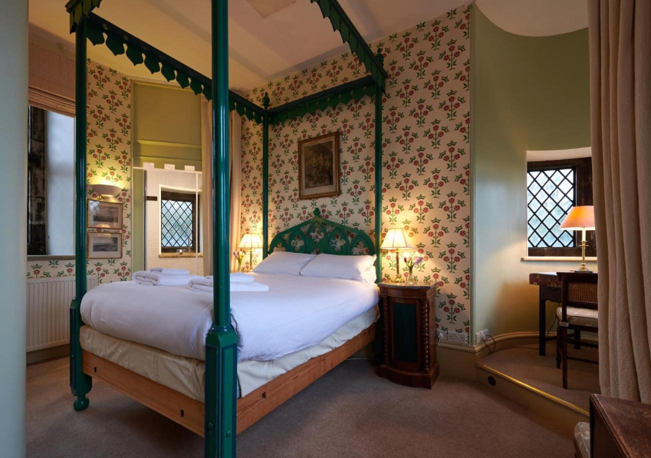 The Hunting Tower Villa Baslow Exterior photo